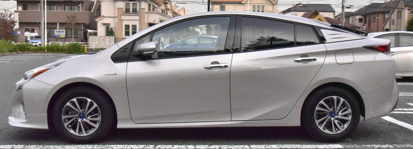 16PriusLsideNWhe